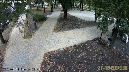 У сквері на майдані Путятинському встановили камери відеоспостереження