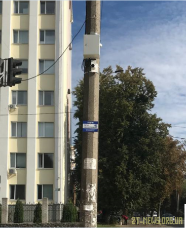 У сквері на майдані Путятинському встановили камери відеоспостереження