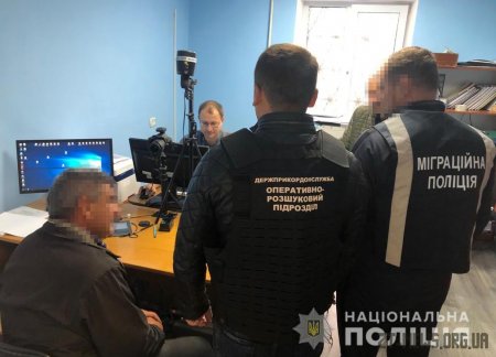 У Житомирі поліцейські під час рейду виявили 4 іноземців-нелегалів