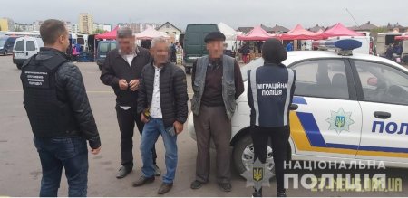 У Житомирі поліцейські під час рейду виявили 4 іноземців-нелегалів