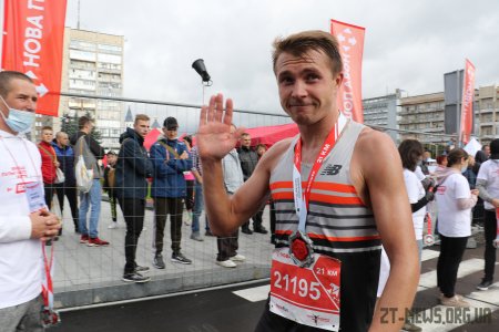 У Житомирі визначили переможців шостого космічного напівмарафону