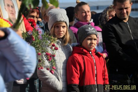 У Житомирі відкрили пам’ятний знак «Захисникам України у війні з російським агресором»
