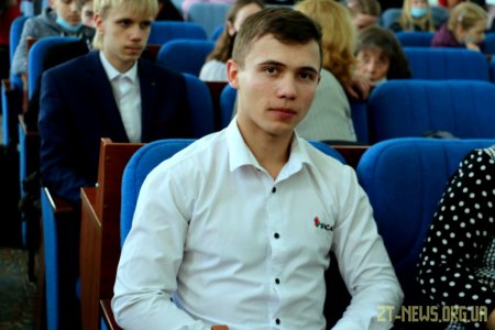 30 вихованців житомирських освітніх закладів отримали стипендії міського голови