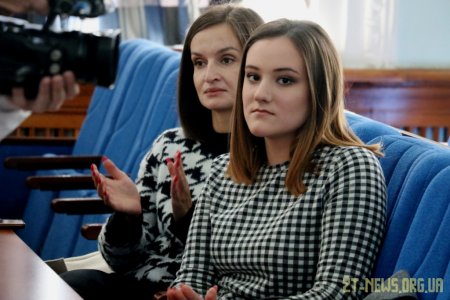 30 вихованців житомирських освітніх закладів отримали стипендії міського голови