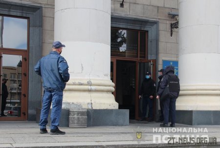 У Житомирі невідомий повідомив про замінування суду